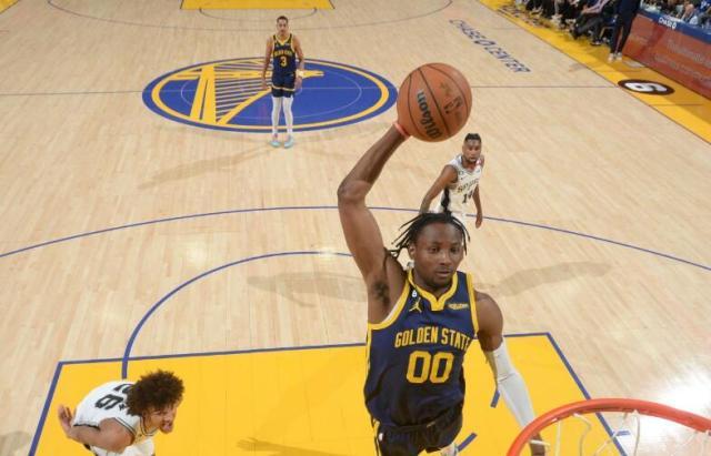 开云-科尔再放大招!勇士祭新版五小冲刺:库明加蜕变