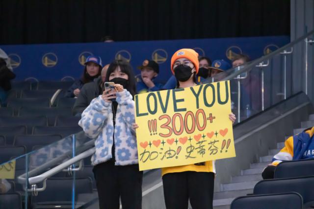 kaiyun体育app-【现场】勇士延续勇三疯传统 约基奇关键球一锤定音