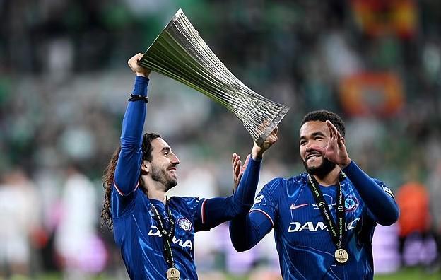 kaiyun网站-邮报：里斯-詹姆斯合同在今夏后只剩两年，蓝军相信他的忠诚