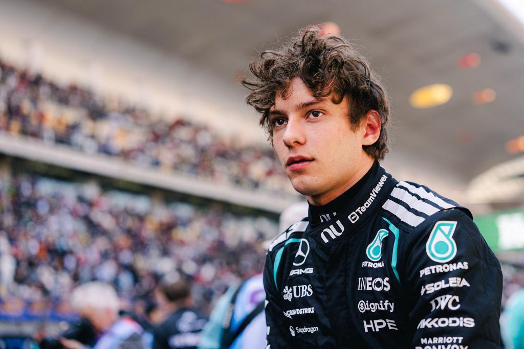 开云中国-上赛道见证历史，19岁安东内利成为历史最年轻杆位得主