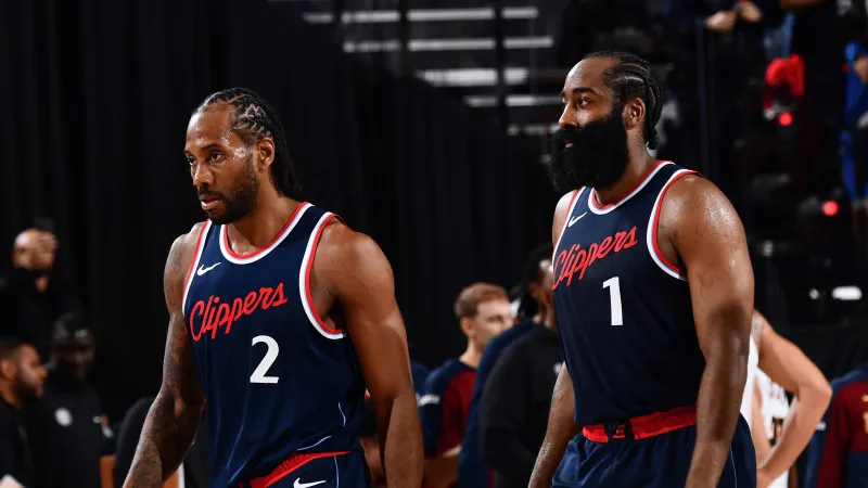 开云-快船本赛季最终战绩为42胜40负，相比上赛季多输了8场